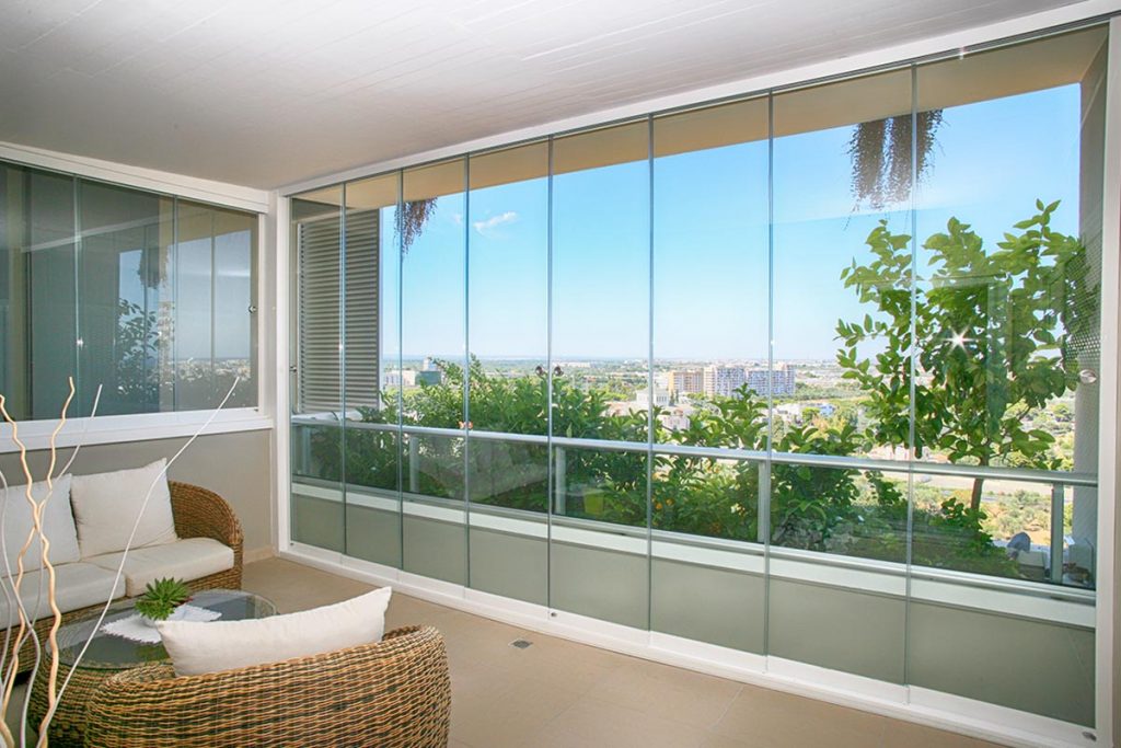 Katlanabilir cam balkon cam balkon otomatik cam balkon sistemleri panjur si...