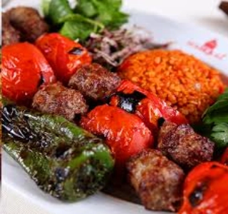 ürün DOMATESLİ KEBAP