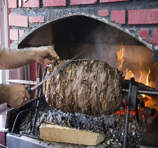 ürün ODUN ATEŞİNDE CAĞ KEBABI