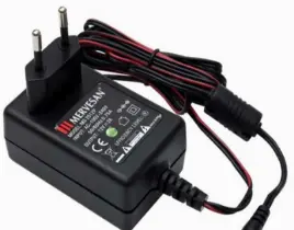 ürün 12 VOLT 1 AMPER PLASTİK KASA ADAPTÖR