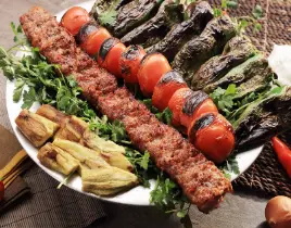 ürün DOMETESLİ KEBAP