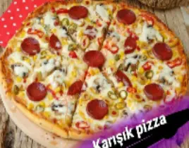 ürün sucuklu pizza