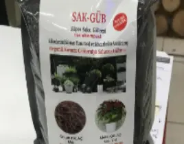 ürün SAK-GÜB %100 Organik Kırmızı California Solucan Gübremiz, Saksı çiçeklerinin canlı ve sağlıklı büyümelerini sağlar. Toprağın PH değerini ayarlar. Ağırlığının 9 katı su tutma kabiliyeti olup, az sulamada daği çiçeklerin susuz kalmasını önler. Zengin minera