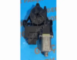 ürün SEAT LEON CAM KALDIRMA MOTORU SAĞ ARKA OEM 5Q0959812 A