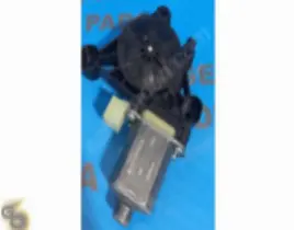 ürün SEAT LEON CAM KALDIRMA MOTORU SOL ÖN OEM 5Q0959802 B