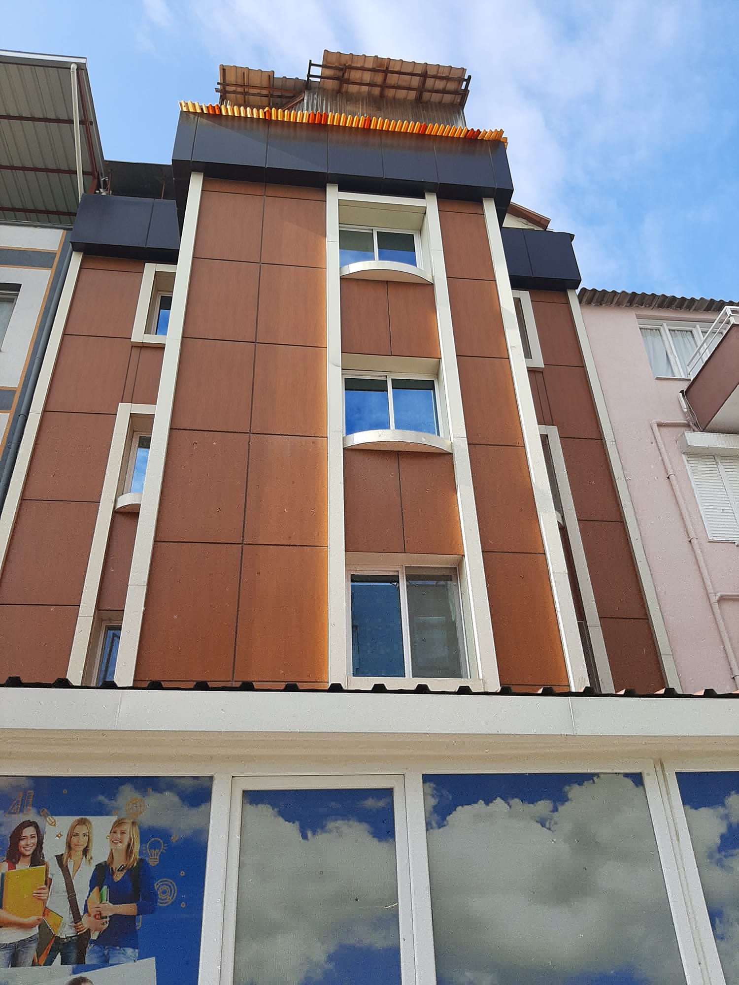 tanitim resim BORNOVADA İMREN BAYAN APARTI 